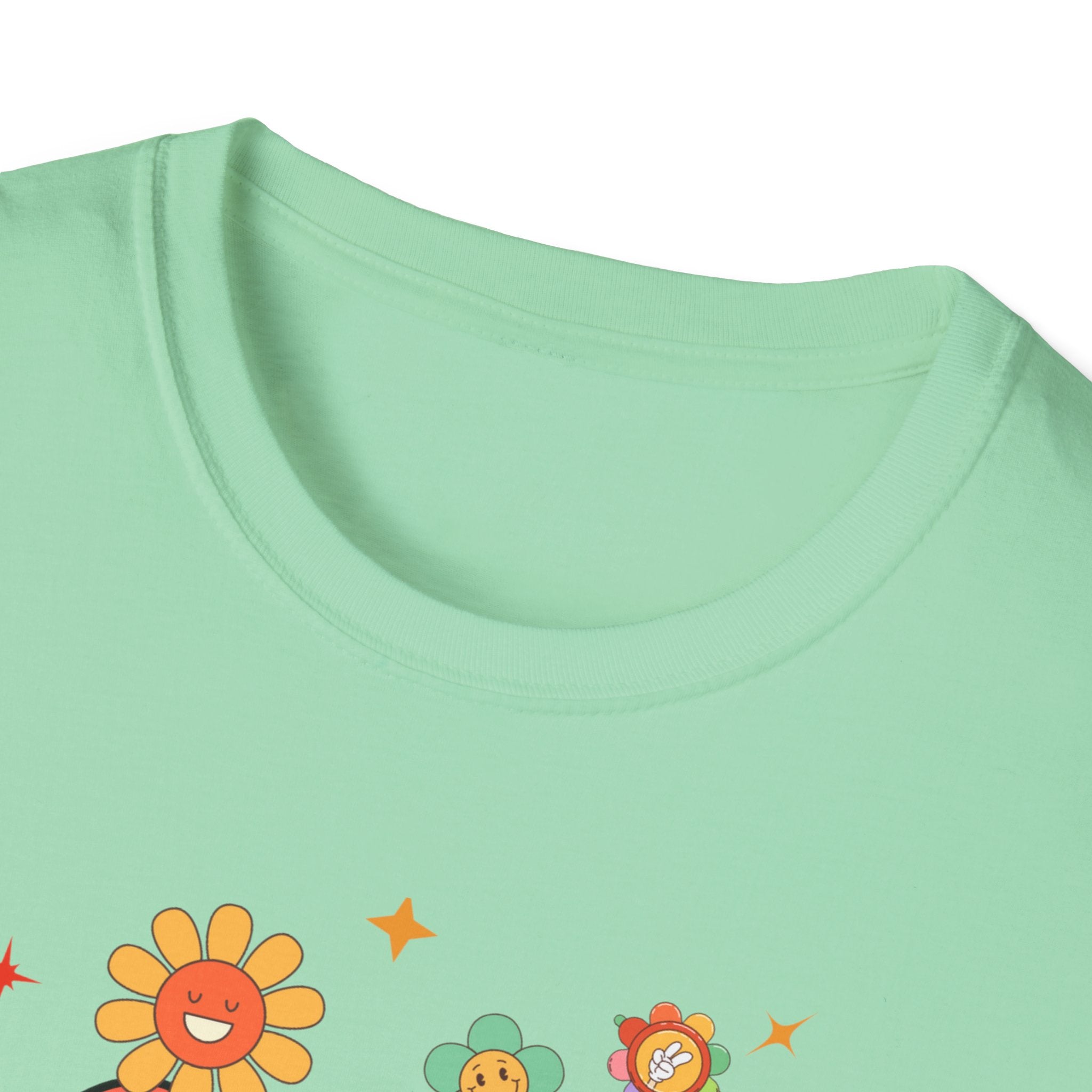 Retro Legacy- Groovy MAMA T-shirt